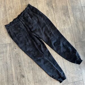 Lululemon Black Camo High Rise Jogger Pants 28” size 10